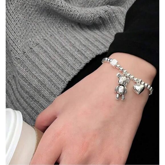 Teddy Bear Heart Bracelet - Picture 7 of 8